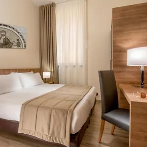 Casa Per Ferie Santa Maria Alle Fornaci Hotel Rome